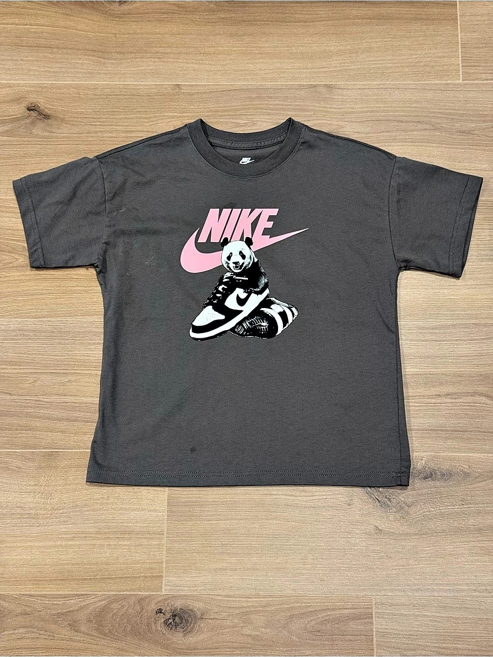 Nike Panda Dunk T-Shirt Boys Medium Gray & Pink